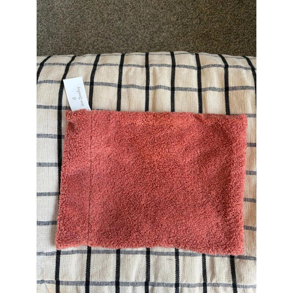 NWT Vera Bradley Reversible Teddy Fleece Loop Scarf Blush Fig. $40 retail - Picture 1 of 3